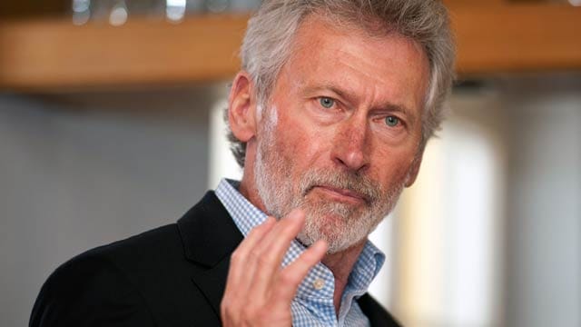 Bayern-Legende Paul Breitner ist derzeit nicht gut auf BVB-Boss Hans-Joachim Watzke zu sprechen. Bayern-Legende Paul Breitner ist derzeit nicht gut auf BVB-Boss Hans-Joachim Watzke zu sprechen.