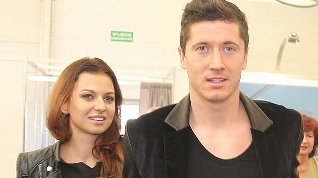 Wurden von einem jugendlichen Fan bepöbelt: Robert Lewandowski und seine Ehefrau Anna Stachurska.