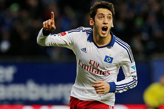 Hakan Calhanoglu bleibt dem Hamburger SV treu.
