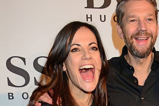 Bettina Zimmermann und Kai Wiesinger auf einer Vernissage von Hugo Boss zu Beginn der Berlinale.