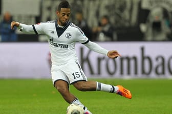 Dennis Aogo bleibt bei Schalke bis 2017.
