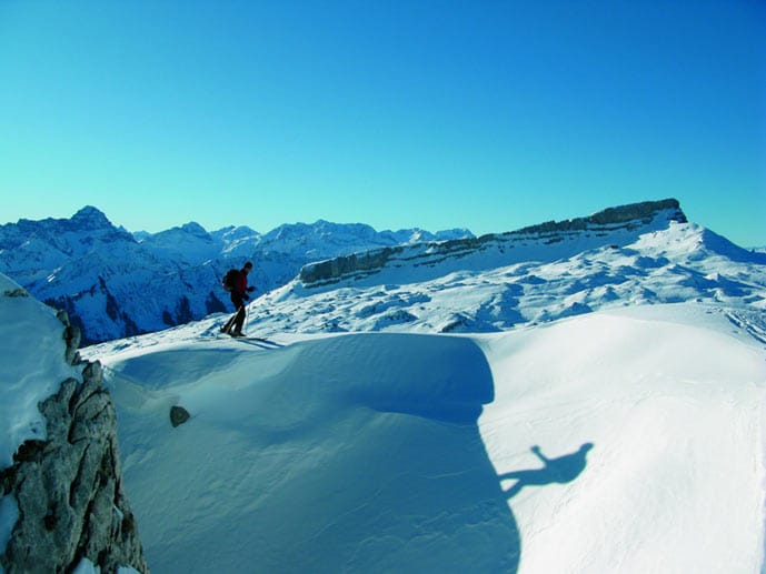 Gemeinsam besitzen Oberstdorf und das Kleinwalsertal Deutschlands größtes Skigebiet. Zusammen summieren sich imposante 128 Pistenkilometer in sechs Liftarealen.