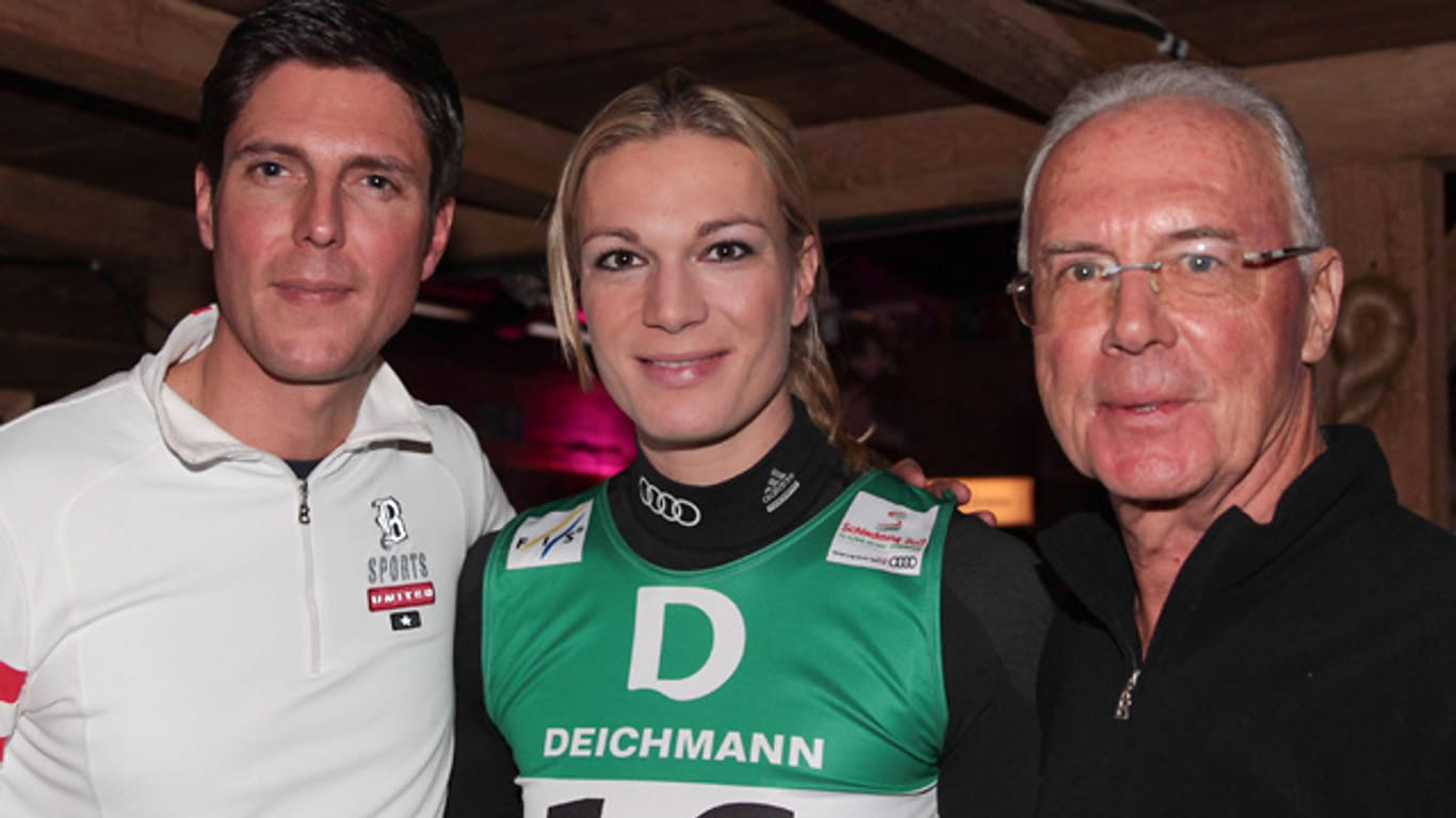 Maria Höfl-Riesch mit ihrem Mann und Manager sowie Franz Beckenbauer