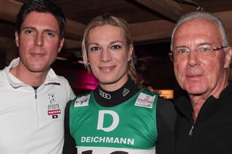 Maria Höfl-Riesch mit ihrem Mann und Manager sowie Franz Beckenbauer