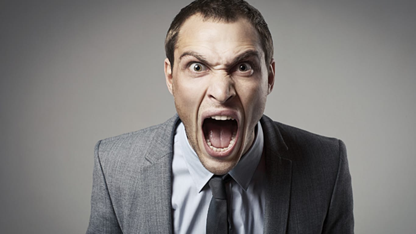 Psychopathische Chefs sind meist impulsiv und demotivieren durch ihr Verhalten die Mitarbeiter.