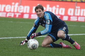 Ob HSV-Keeper René Adler im Sommer bei der WM dabei sein wird, ist ungewiss.