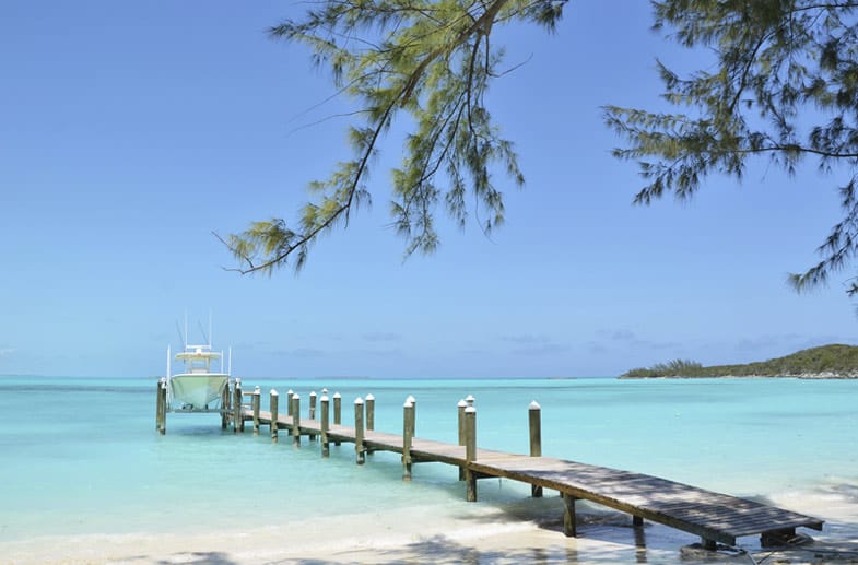 Die Karibik (im Bild die Bahamas) und Ziele in Mittelamerika geben in diesem Jahr Gäste an die USA und Kanada ab. Dort faszinieren Nationalparks, Landschaften, Städte und Freizeitangebote vor allem kinderlose Paare.