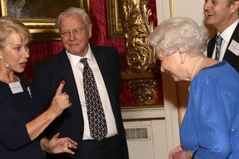 Bei ihrem Gespräch mit Helen Mirren war die britische Queen offenbar bester Stimmung.