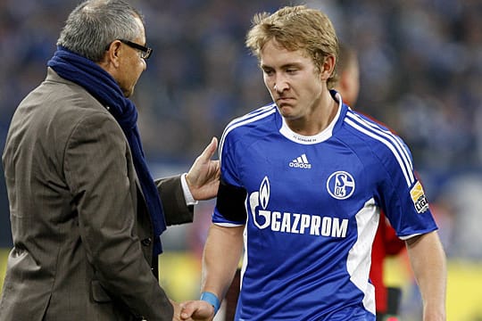 Der Blick sagt alles: Felix Magath und Lewis Holtby.