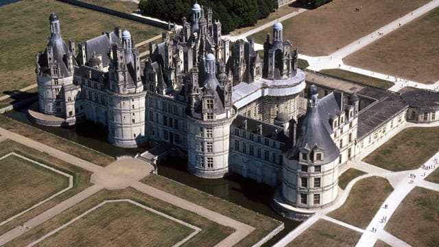 Blick auf das weltberühmte Schloss Chambord an der Loire.