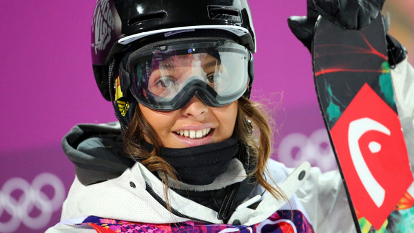 Ski-Freestylerin Sabrina Cakmakli schied beim Halfpipe-Wettbewerb in der Qualifikation aus - und ist trotzdem glücklich.