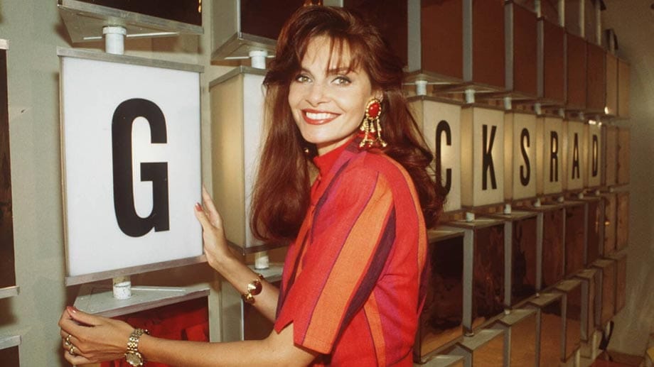 Von 1988 bis 1998 war sie Teil der Show und drehte die Buchstaben an der Buchstaben-Wand um.
