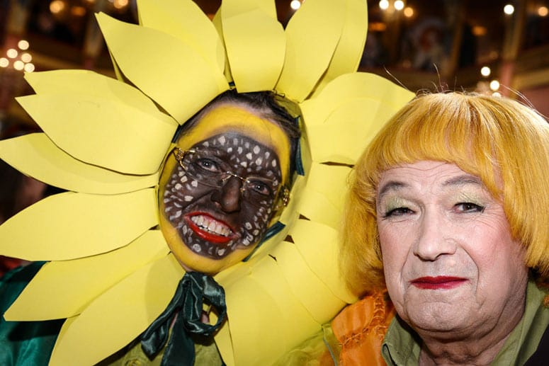 Zur "Fastnacht in Franken" erschien Ex-Ministerpräsident Günther Beckstein als Claudia Roth