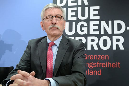 Thilo Sarrazin hat mal wieder ein Buch geschrieben: Diesmal wettert er gegen das "linke Meinungskartell" und den "Gleichheitswahn" in unserer Gesellschaft