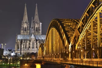 Eine Städtereise nach Köln lässt sich leicht mit einem Studiobesuch von Harald Schmidt oder Stefan Raab verbinden.