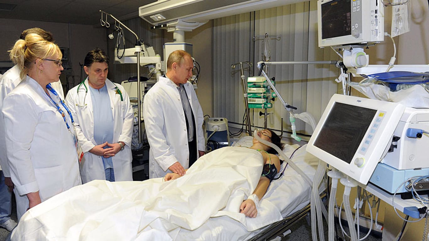 Auch Russlands Präsident Wladimir Putin besuchte Maria Komissarowa am Krankenbett.