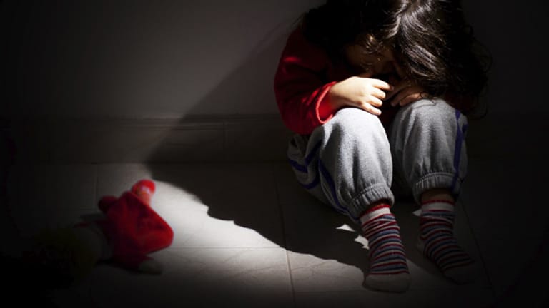 Etwa 200.000 Kinder werden jährlich Opfer familiärer Gewalt.