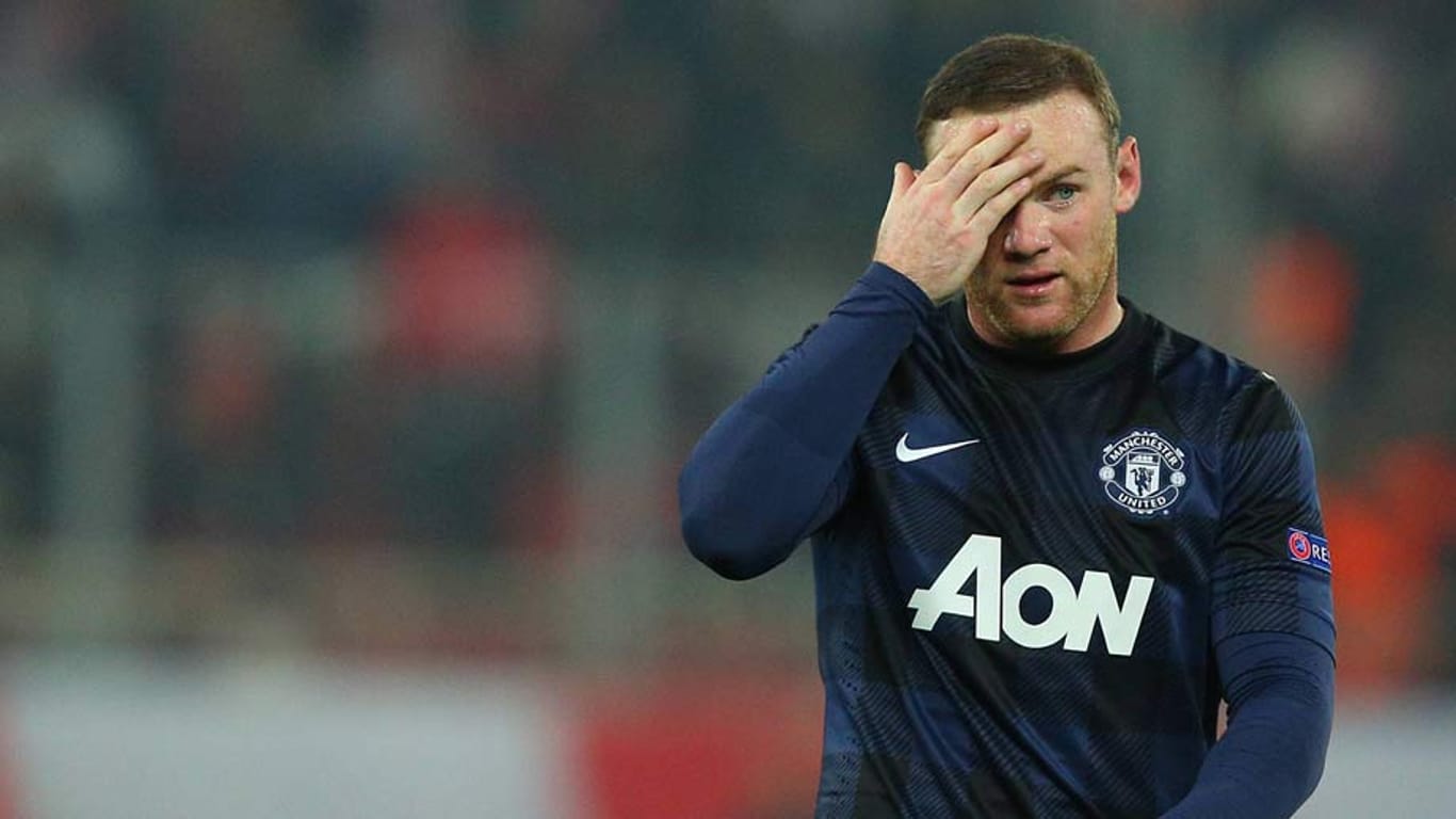 Superstar Wayne Rooney kassierte mit Manchester United eine bittere Auswärtspleite bei Olympiakos Piräus.