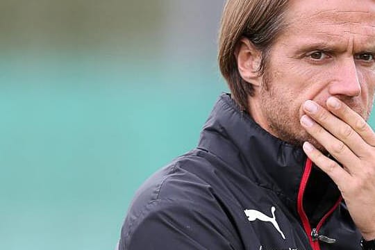Thomas Schneider bleibt zunächst Trainer des VfB Stuttgart.