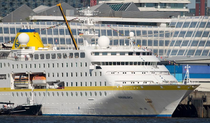 Das Kreuzfahrtschiff "Hamburg" (Archivbild): Bis Ende Juli ist das Schiff noch achtmal im Hamburger Hafen zu sehen.