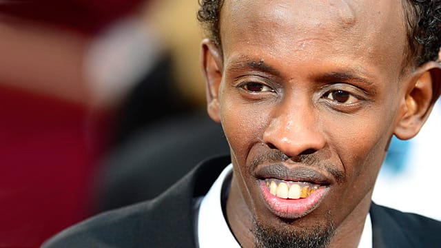 Barkhad Abdi im Leihanzug bei der Oscar-Verleihung 2014 im Dolby Theatre in Hollywood