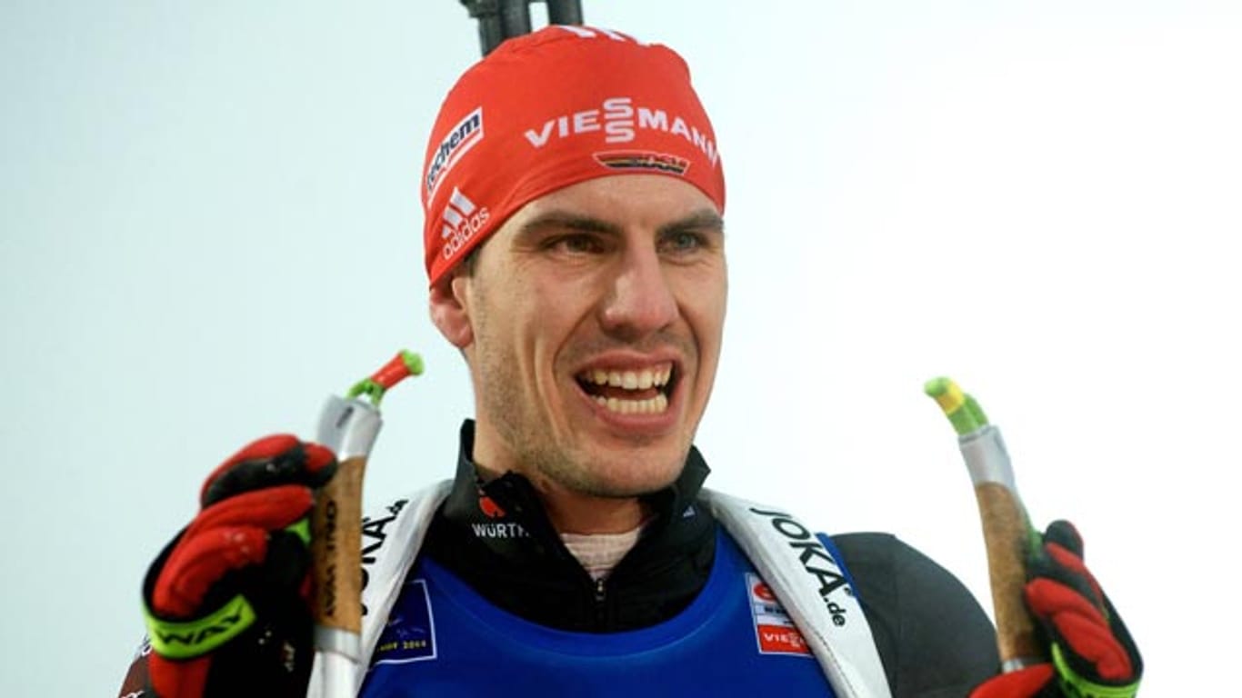 Arnd Peiffer erreicht in Pokljuka Platz drei.