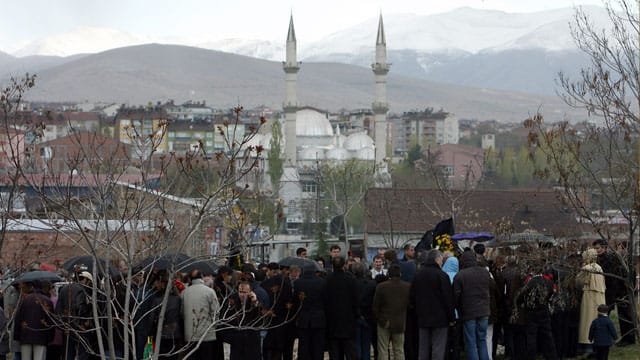 Am 20. April 2007 wurde der Deutsche Tilmann Geske im osttürkischen Malatya beigesetzt.