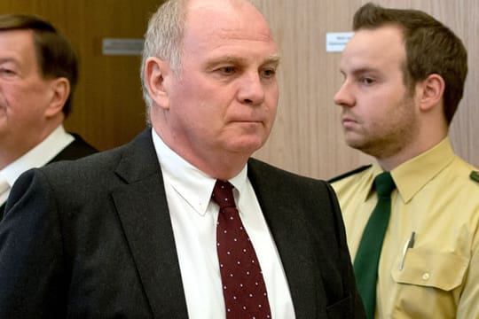 Uli Hoeneß hat mit seinem Geständnis im Gerichtssaal für Aufsehen und Empörung gesorgt