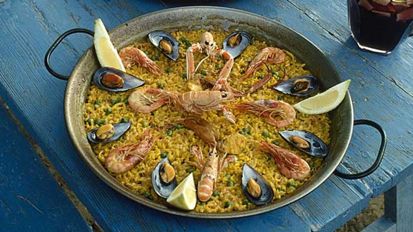 Paella passt gut zum spanischen Abend.