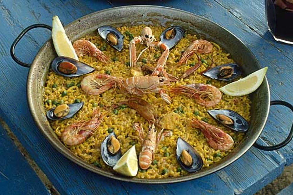 Paella passt gut zum spanischen Abend.