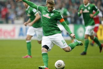 Aaron Hunt ist Kapitän und Leistungsträger beim SV Werder Bremen.
