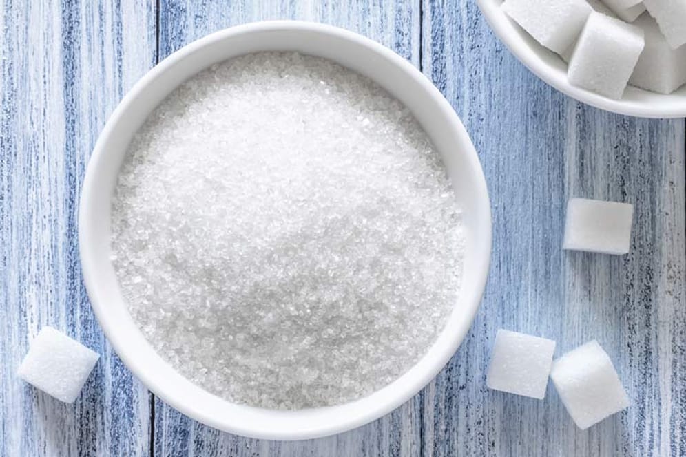 Zucker: Das weiße Pulver sorgt immer wieder für heftige Diskussionen zwischen Verbraucherschützern, Ärzten und der Zuckerlobby.