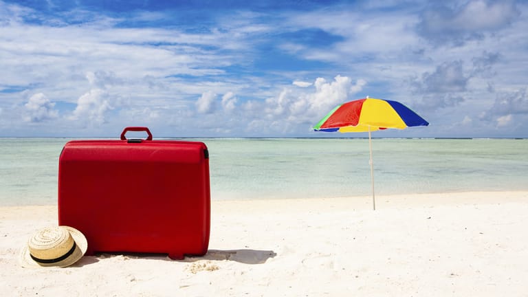 Den Koffer packen und ab an den Strand - das ist für viele der Inbegriff eines erholsamen Urlaubs.