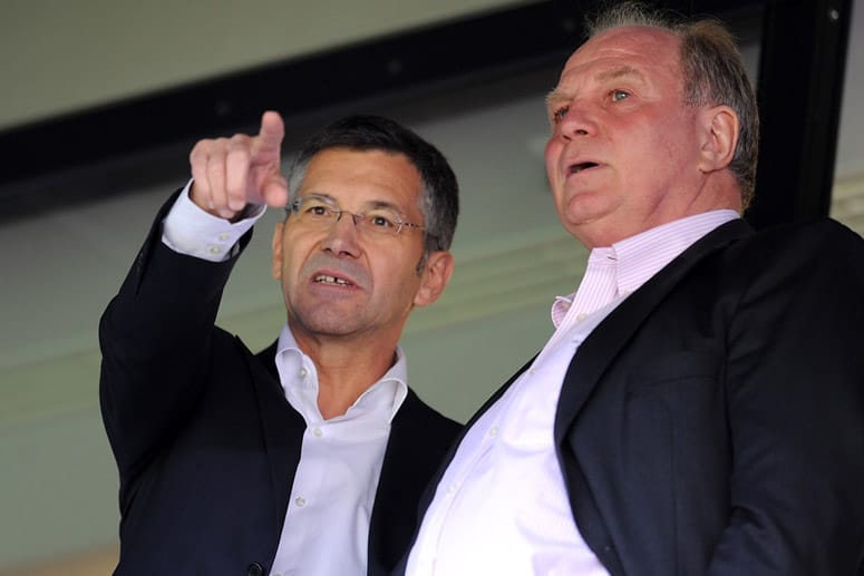 Herbert Hainer (li.) wird neuer Vorsitzender des Aufsichtsrates des FC Bayern und damit Nachfolger von Uli Hoeneß (re.).