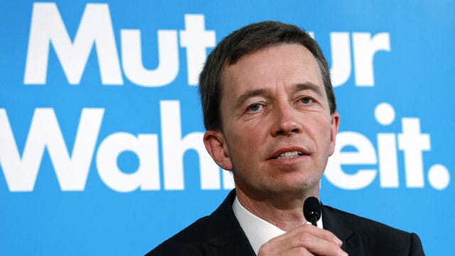 AfD-Chef Bernd Lucke will Basis entmachten