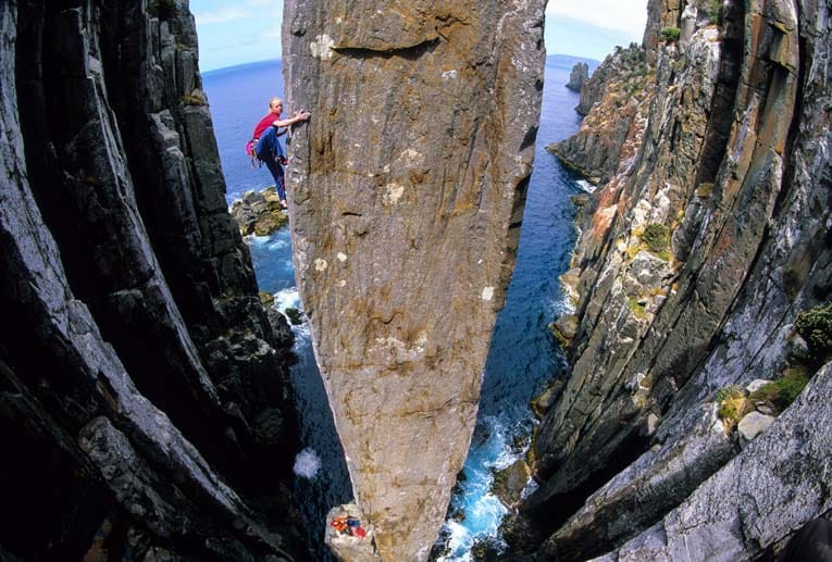 Der 65-Meter-Pflock, der von den Einheimischen Totem Pole ("Totempfahl") genannt wird, befindet sich im Tasman National Park an der tasmanischen Küste Australiens.