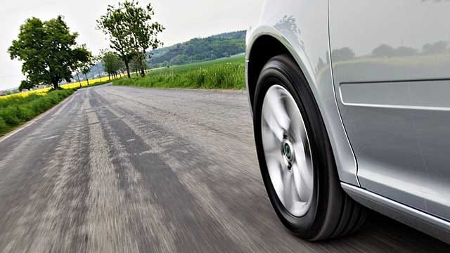 Winterreifen im Sommer fahren hat nur Nachteile