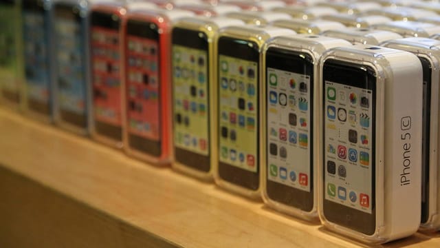 Apple hat eine Variante des iPhone 5c eingeführt, die acht Gigabyte Speicherplatz bietet. Apple hat eine Variante des iPhone 5c eingeführt, die acht Gigabyte Speicherplatz bietet.