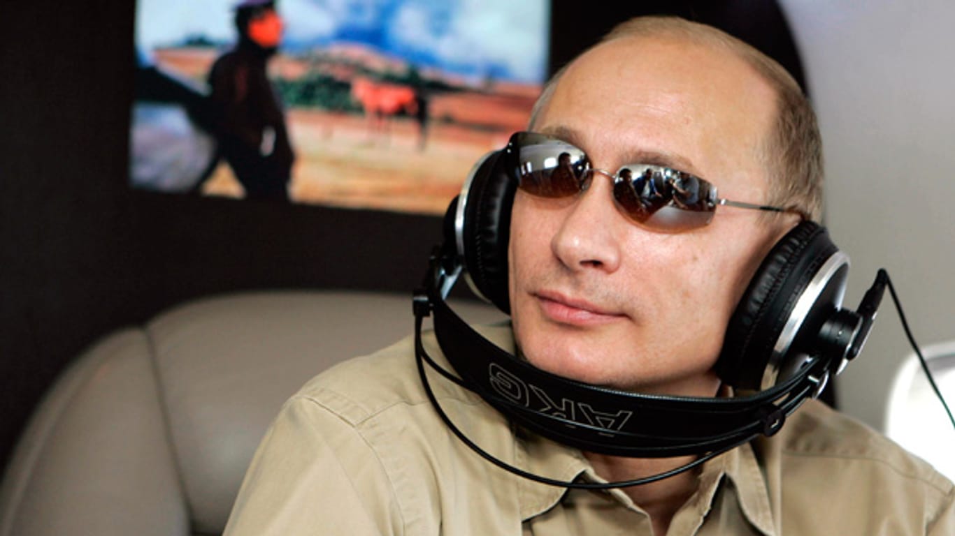 Wladimir Putin im Helikopter