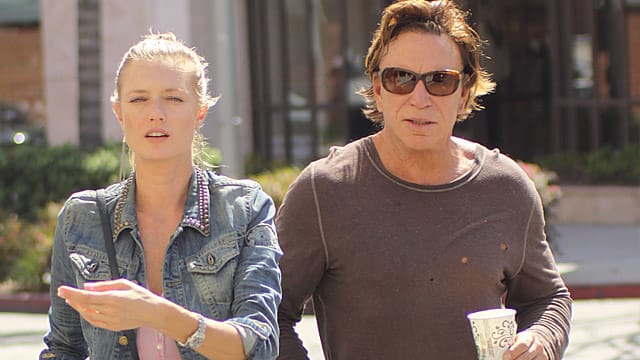 Mickey Rourke und Freundin Anastassija Makarenko sind auf dem Weg zum Juwelier.