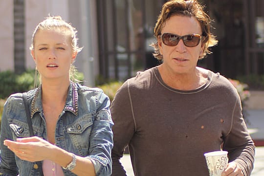 Mickey Rourke und Freundin Anastassija Makarenko sind auf dem Weg zum Juwelier.