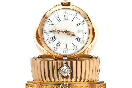 Ein Schrotthändler aus den USA hat auf einem Flohmarkt dieses millionenschwere Kunstwerk des Petersburger Hof-Kunstschmieds Carl Peter Fabergé entdeckt.
