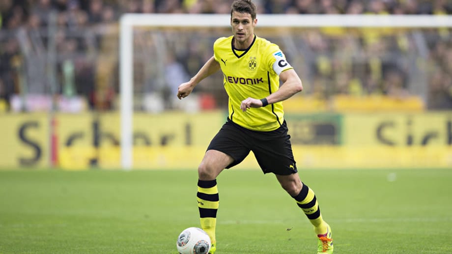 Routinier Sebastian Kehl bleibt Borussia Dortmund erhalten. Routinier Sebastian Kehl bleibt Borussia Dortmund erhalten.