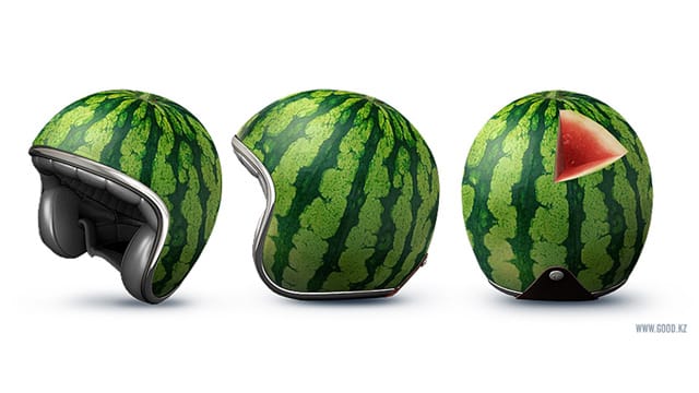 Witzig: Ein Jet-Helm im Melonen-Design.