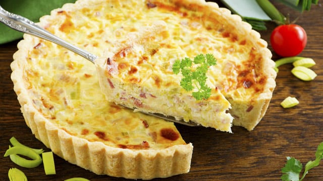 Quiche Lorraine ist der Klassiker - probieren Sie aber auch mal andere Füllungen aus und kreieren Sie neue Geschmackserlebnisse