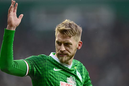 Werder-Star Aaron Hunt macht sich Sorgen um den Klassenerhalt.