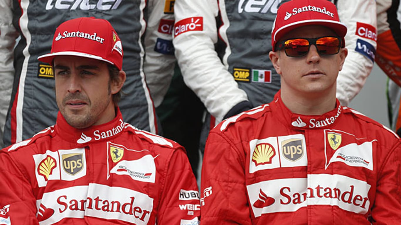 Fernando Alonso (li.) mit Teamkollege Kimi Räikkönen: Was führt der Spanier im Schilde?