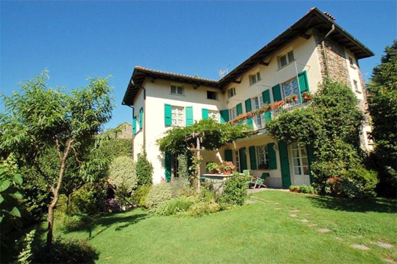 Das Ferienhaus "Villa Vezzo" mit großem Garten am Lago Maggiore kostet für eine Woche 798 Euro für sechs Personen.