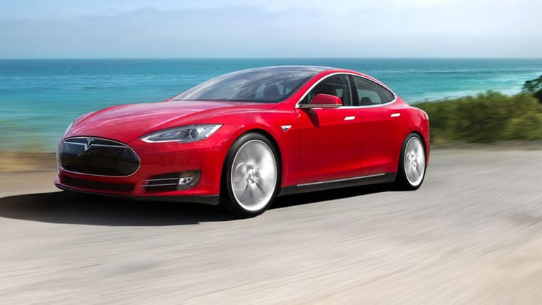 Tesla Model S: Nach Bränden wird der Unterboden verstärkt