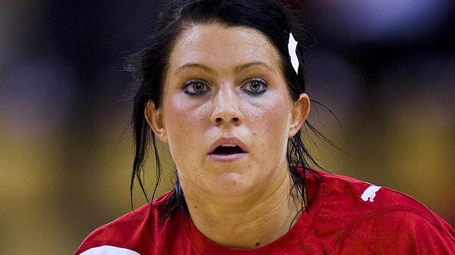 Kristina Kristiansen, Spitzname "Mulle", spielt seit 2007 in der dänischen Liga bei Team Tvis Holstebro. Außerdem kann sie mittlerweile 86 Länderspiele für die dänische Auswahl vorweisen.